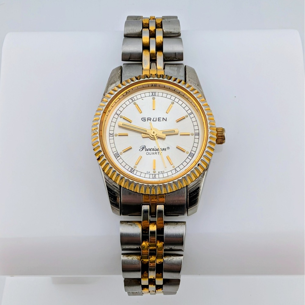 Gruen Precision Quartz Two Tone Fluted Bezel Watch 25mm Silver Sunburst Dial